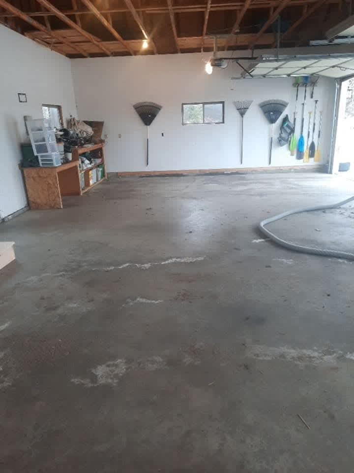 Workshop Garage — before